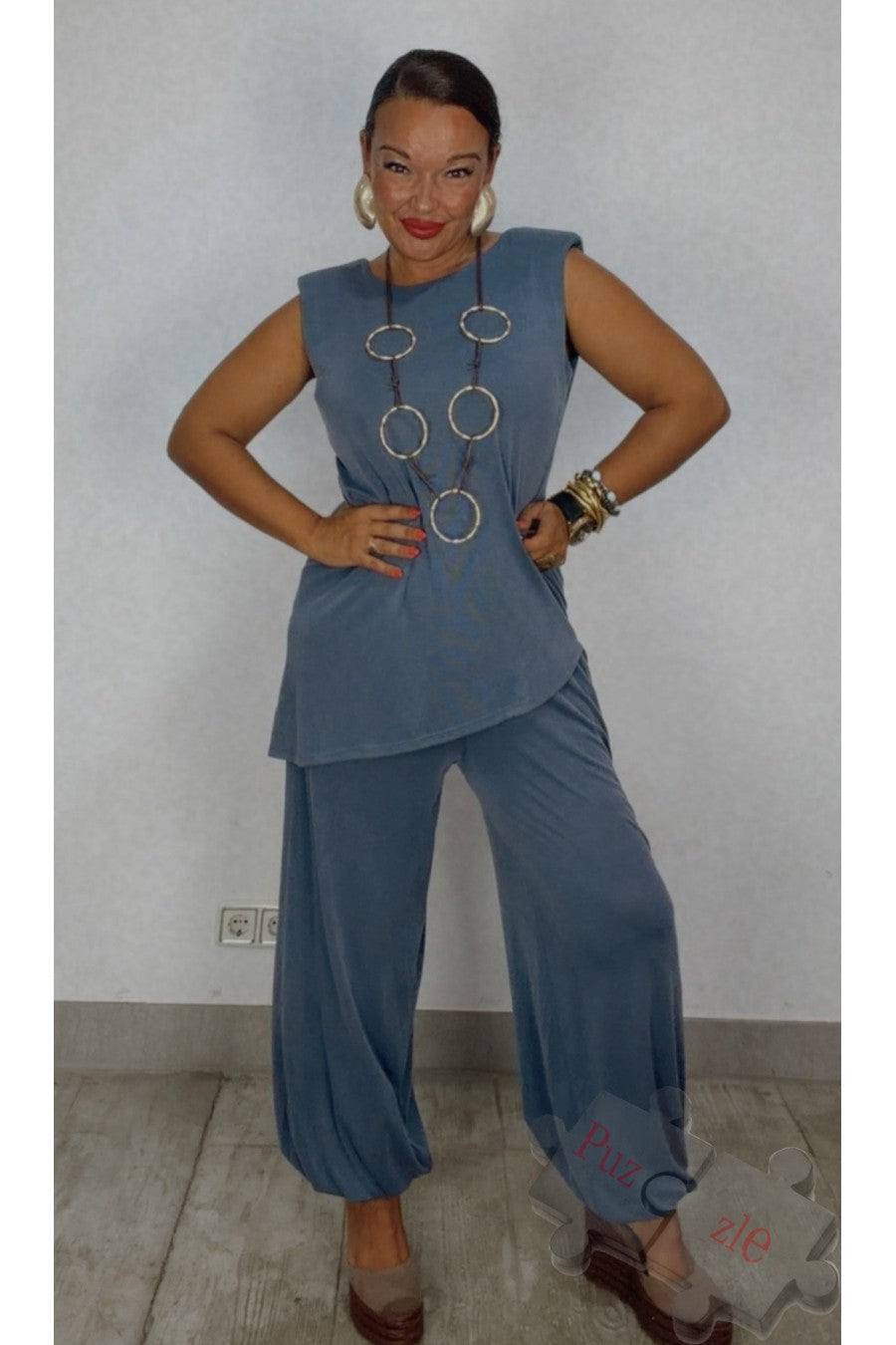 Md.Angela azul