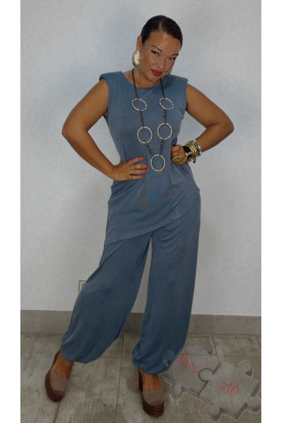 Md.Angela azul